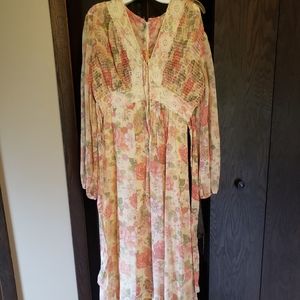 Floral vintage dress
